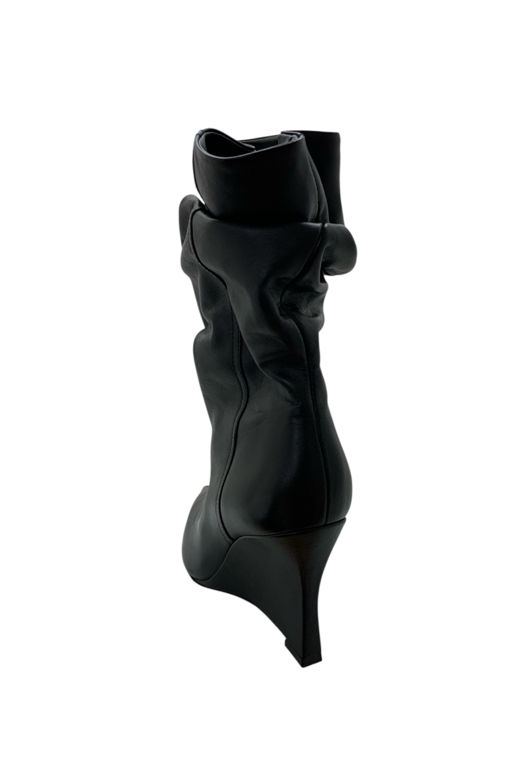Women's curled boot Arezzo with wedge h 8cm