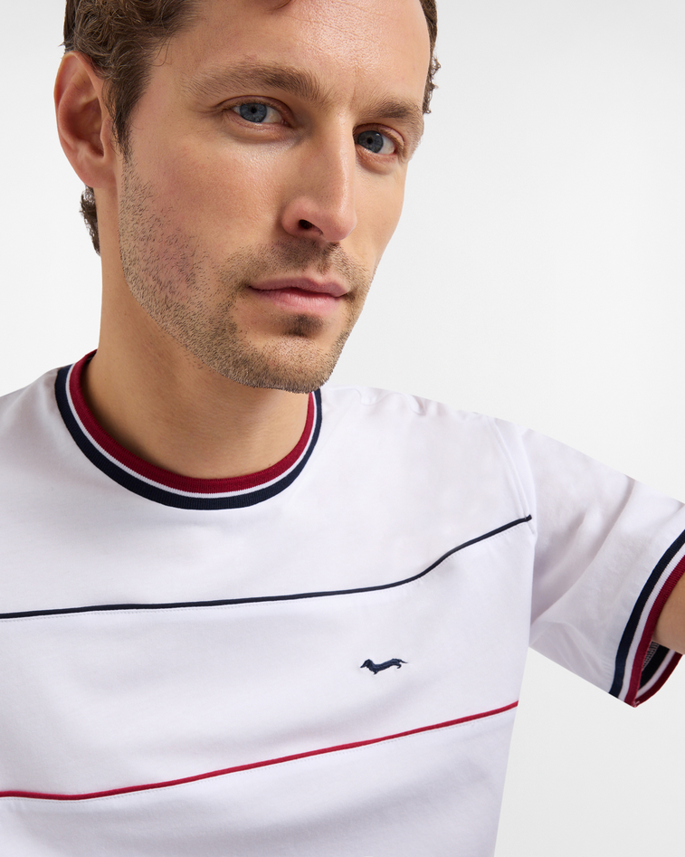 relaxed t-shirt with white men piping