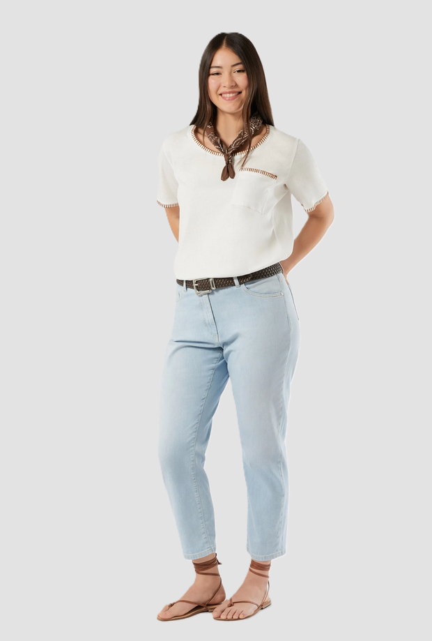 T-shirt with white woman pocket