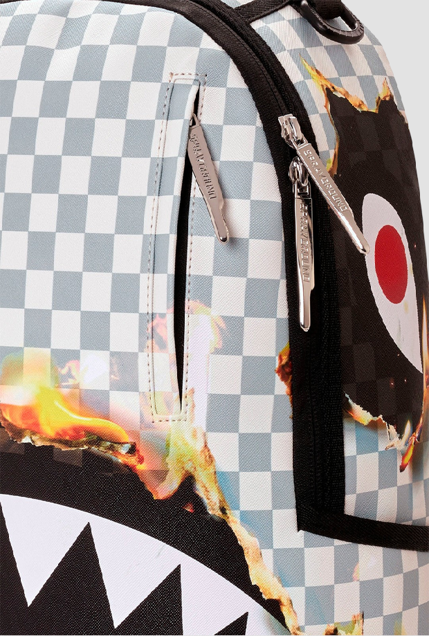 zaino checkered shark & flames unisex grigio-bianco