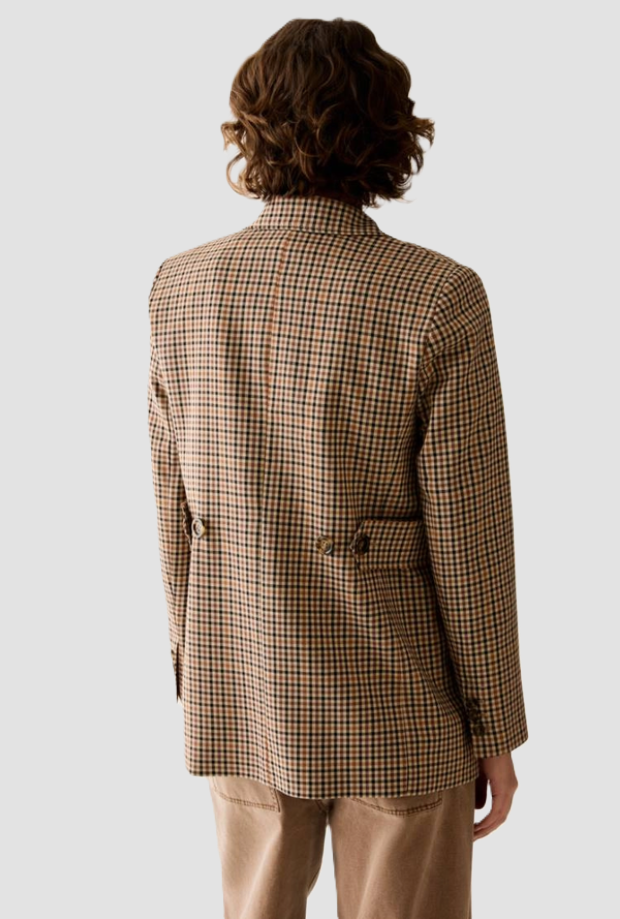 double-breasted jacket woman camel