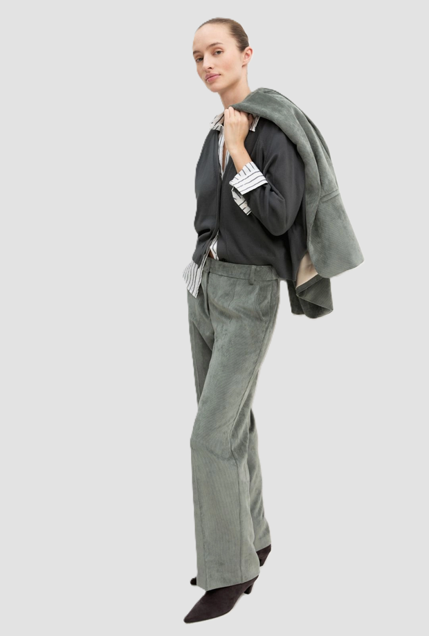 Women's regular fit velvet trousers undergrown