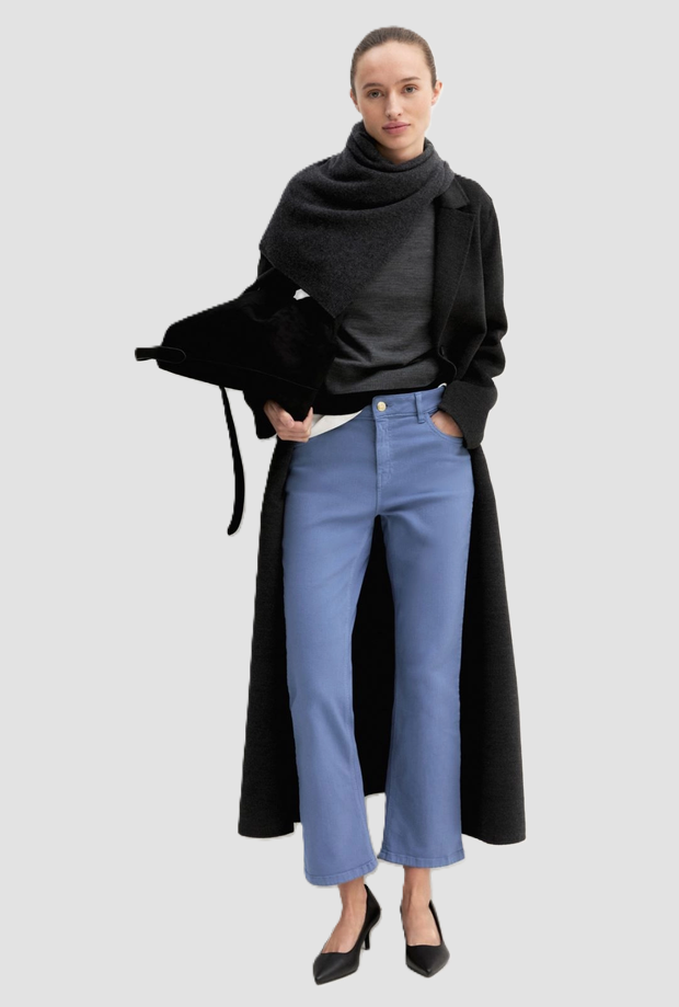 Pantalón ajustado femenino