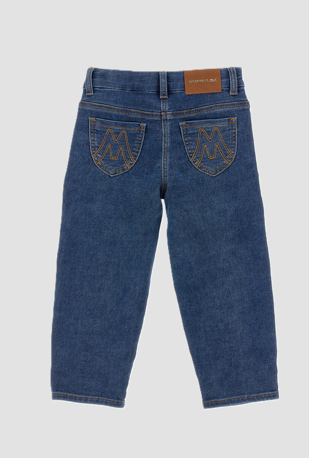 Jeans mit blauen Spielzeug-Story-Anwendungen