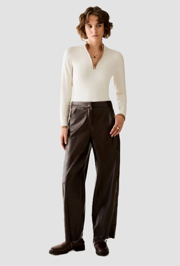 Women's leather trousers blackberry head