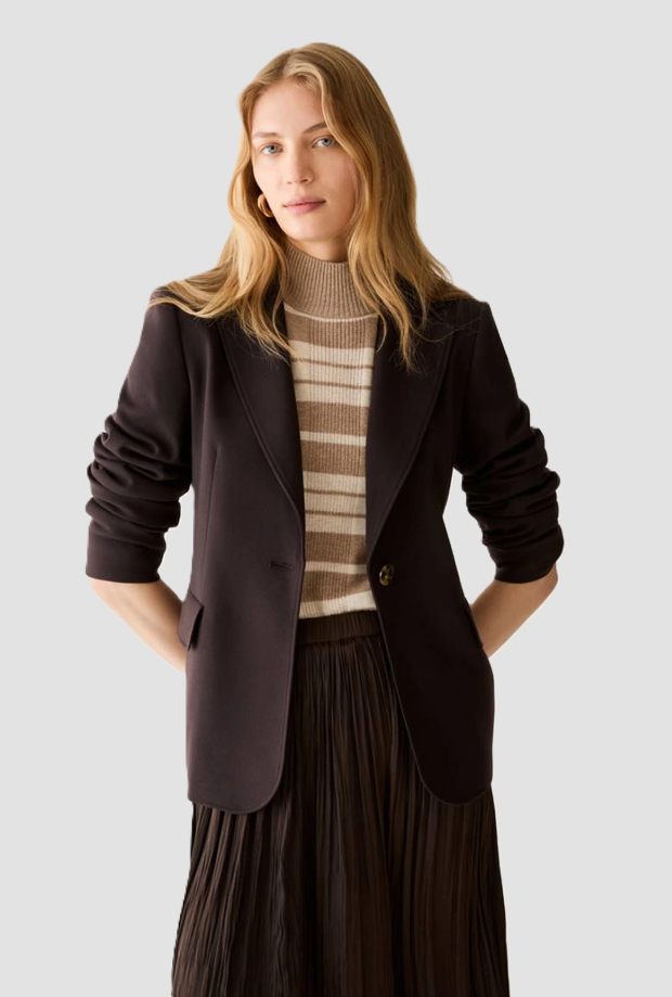 veste à un bouton tête de femme de mûre