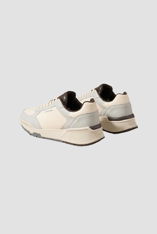 zapatillas de cuero de hombre crema-gray
