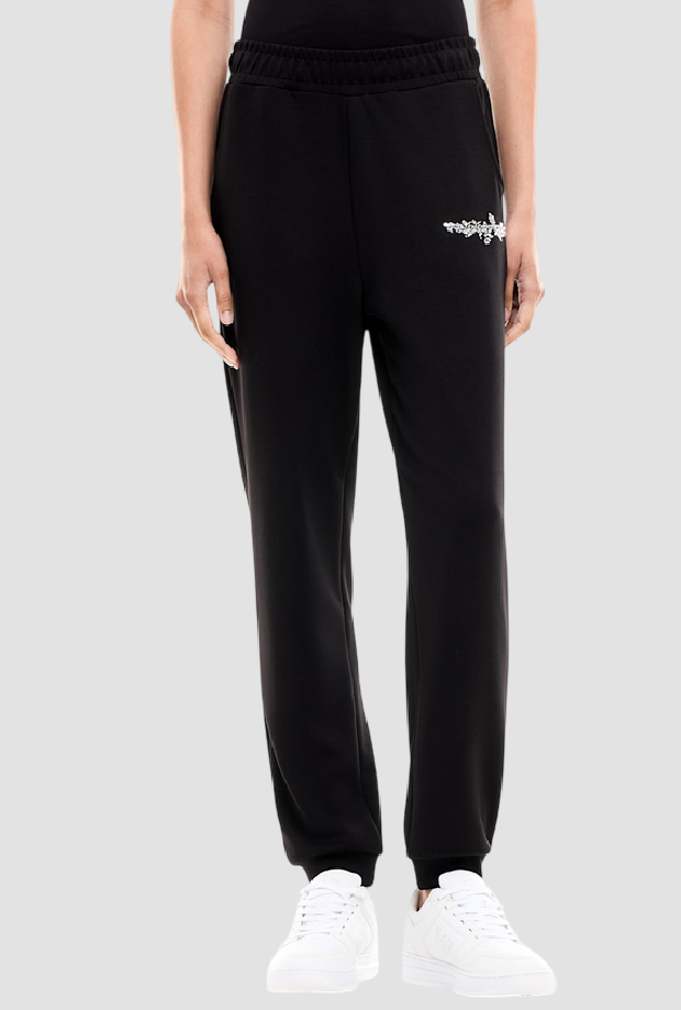pantalones con logotipo de rhinestone negro