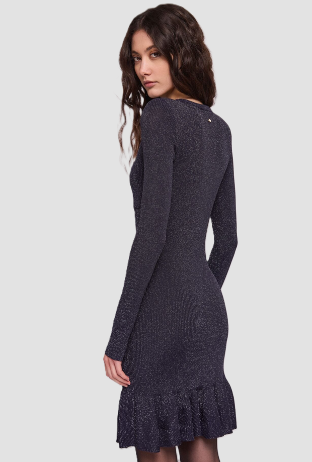 vestido de punto con botones azules