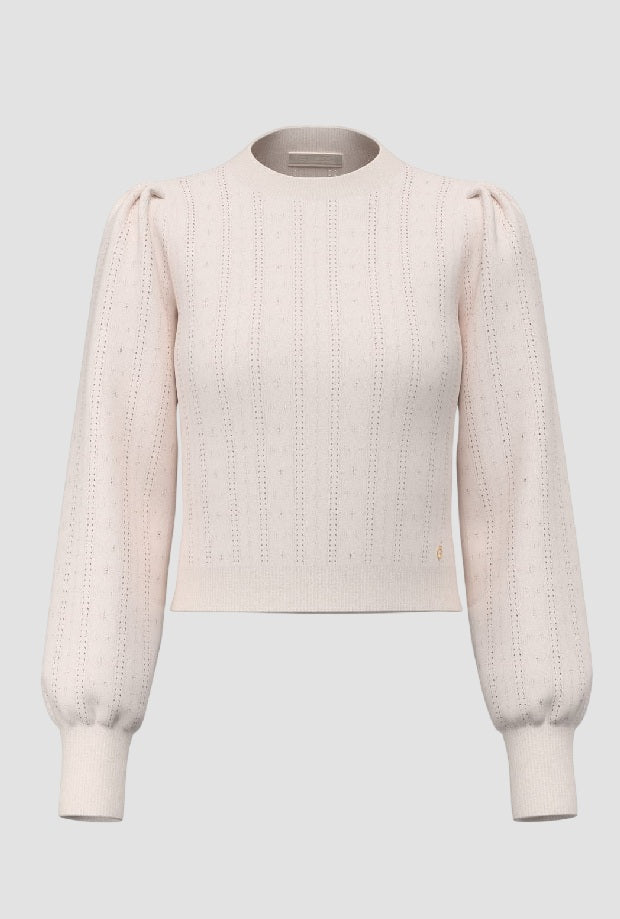 knit woman cream
