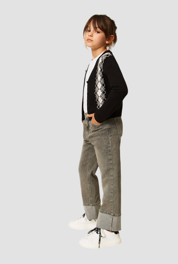 jeans con bebé denim gris retorcido