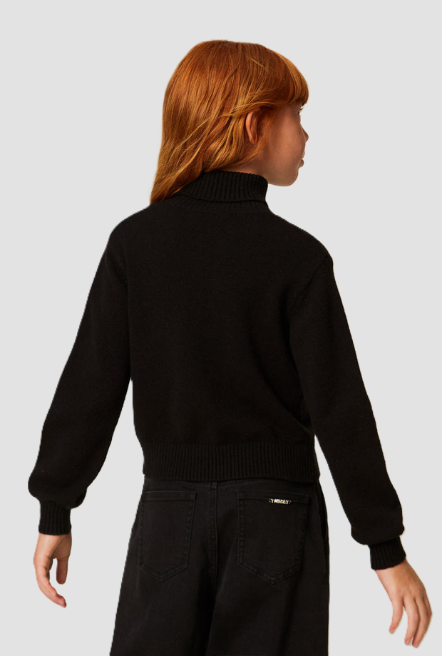 Lupet knit with black baby heart