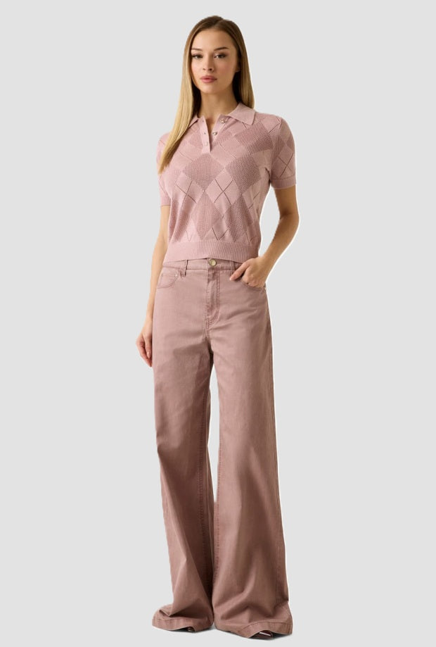 polo de mujer rosa de tres botones