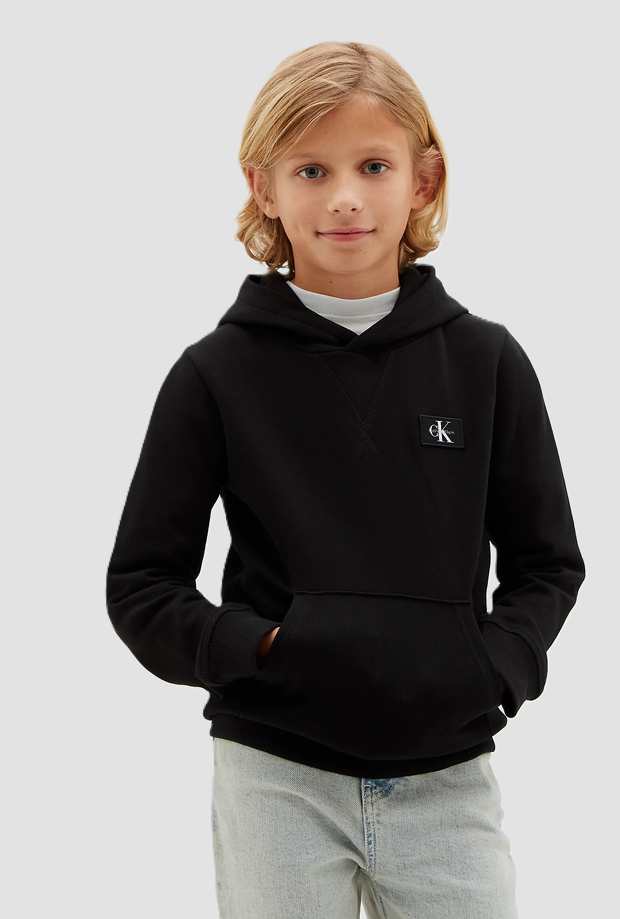 logo à capuche et bébé noir