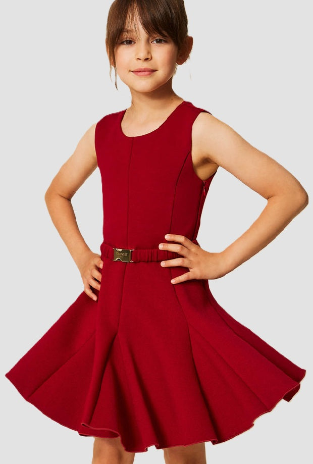 Kleid in dunkelrot Kind
