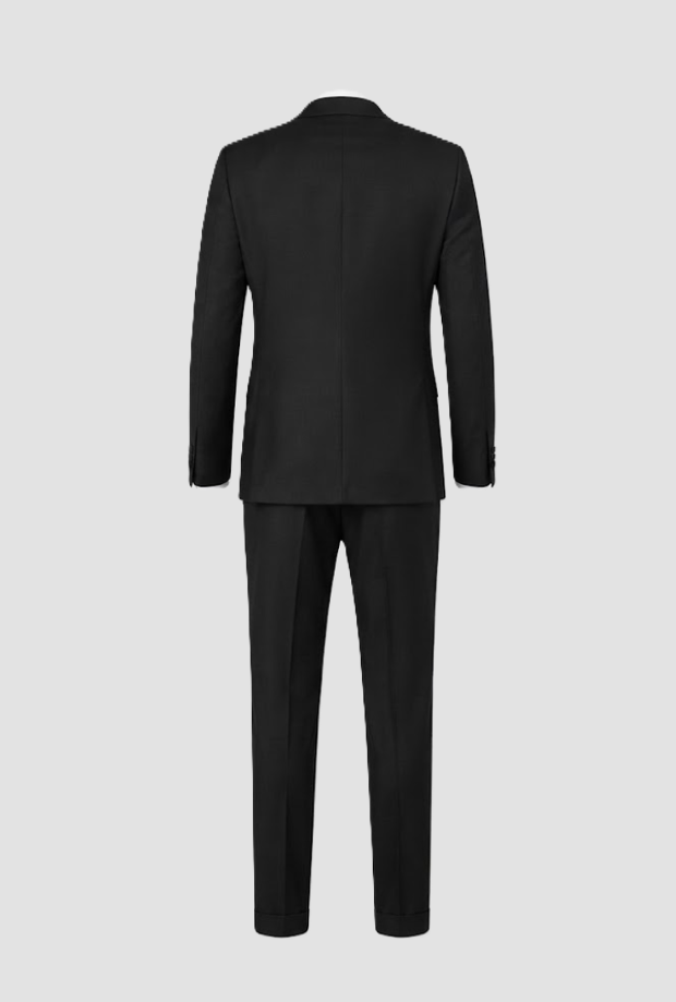 vestido tres piezas de hombre negro