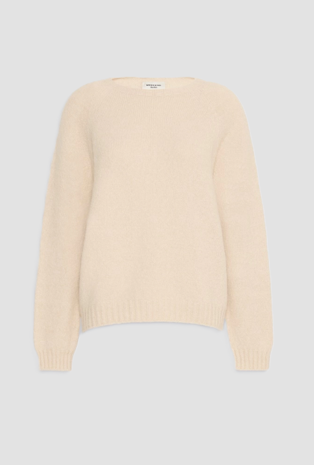 knitted alpaca and cotton woman sand