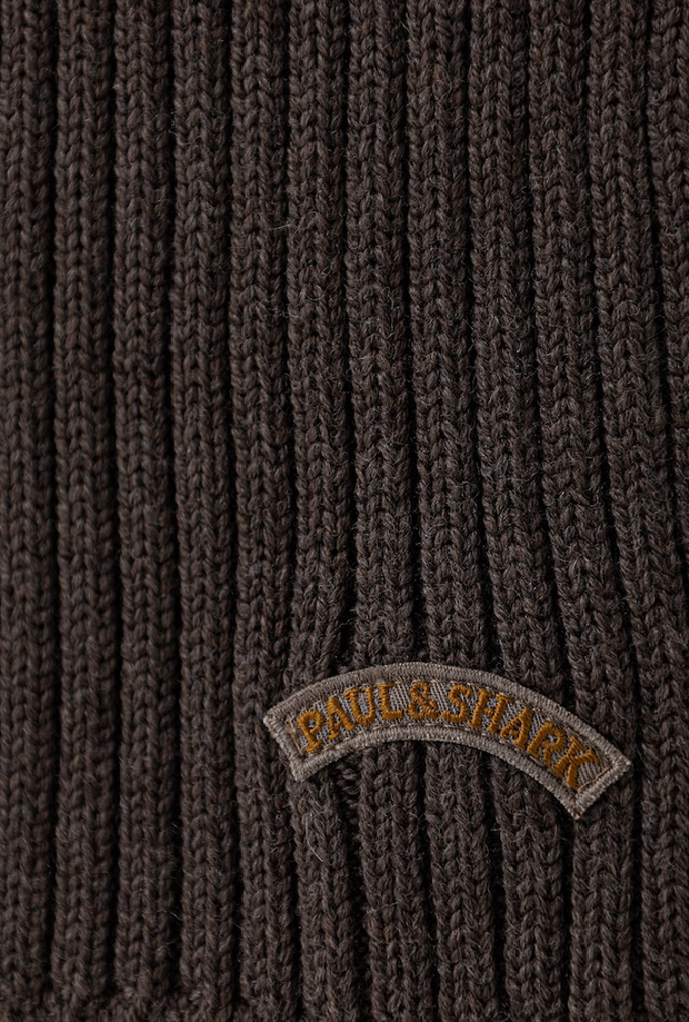 wool scarf brown man