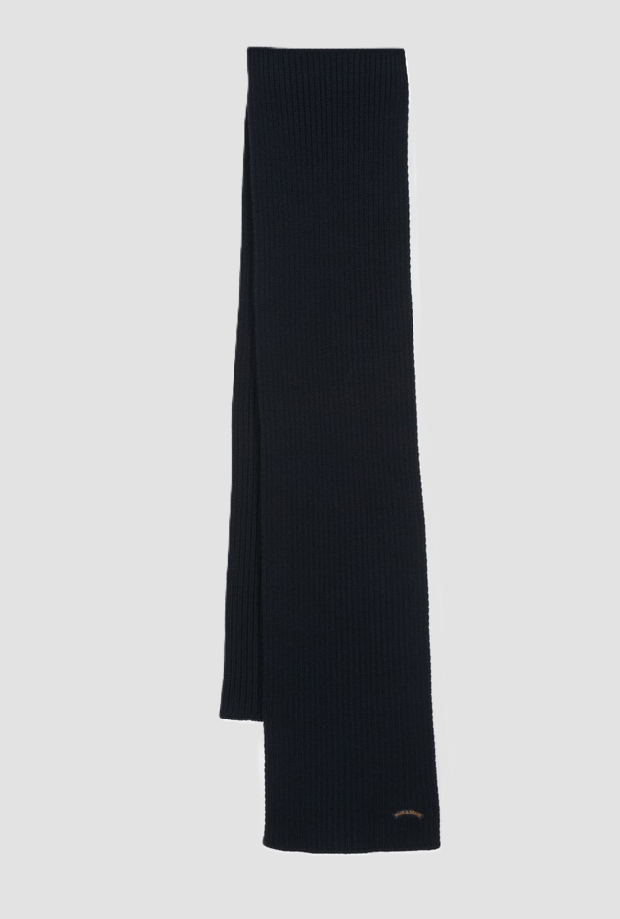 scarf man black
