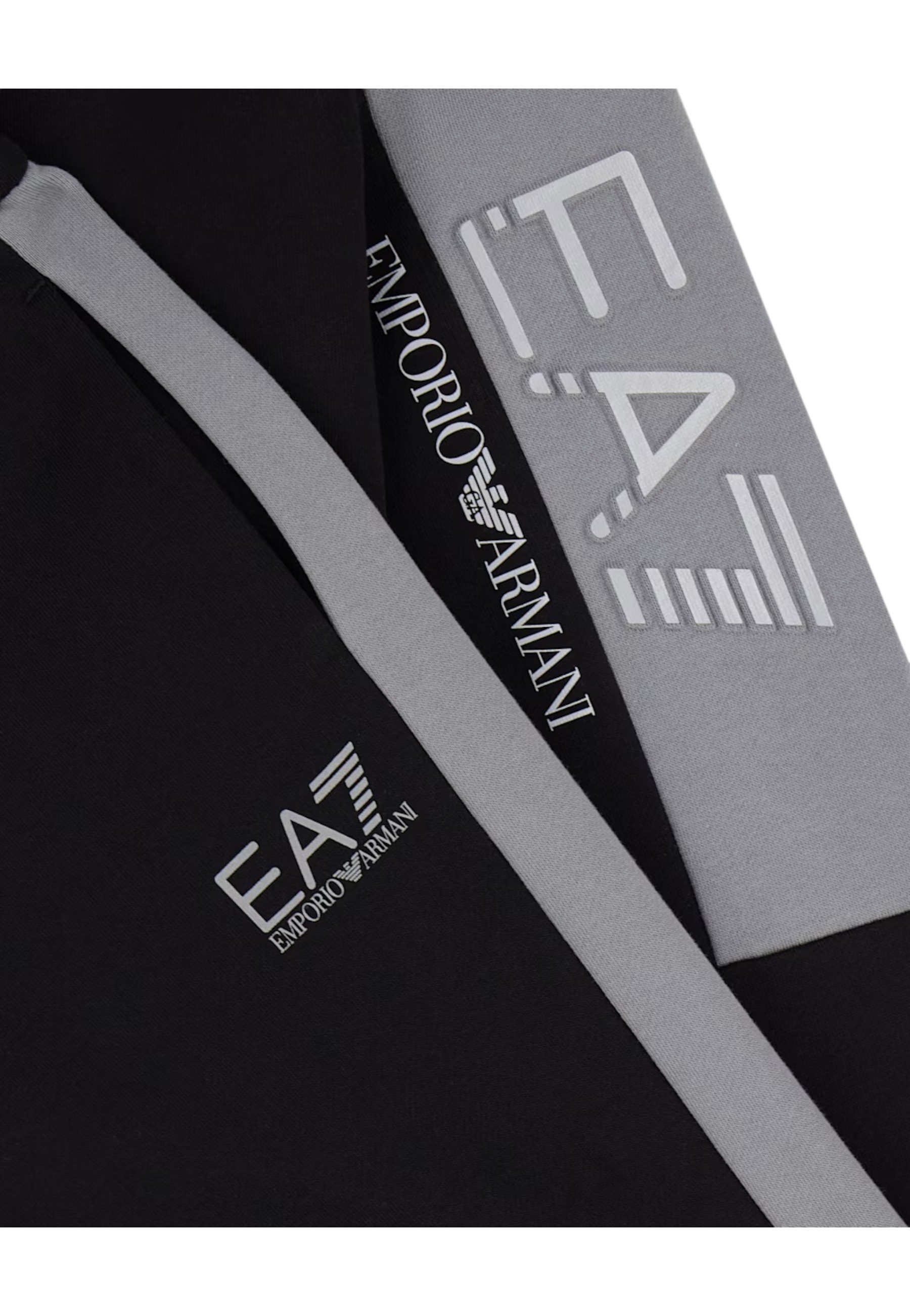 traje de bebé Emporio Armani 7B000396