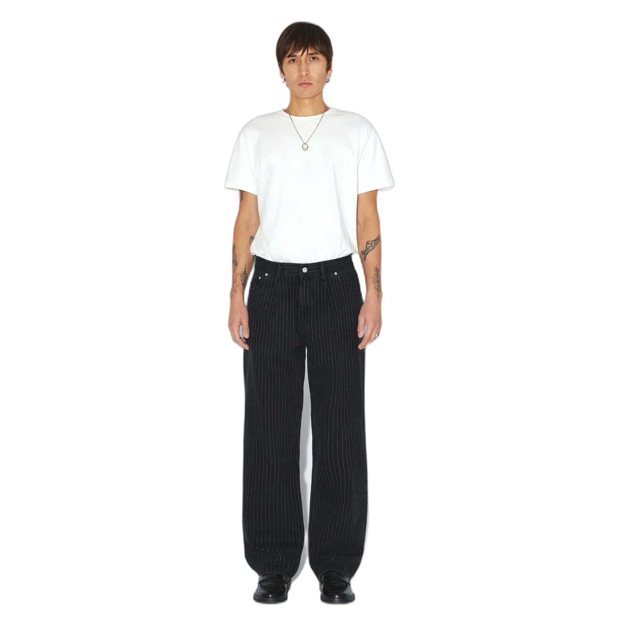 jeans dr denim omar relaxed pleated - washed black pinstripe