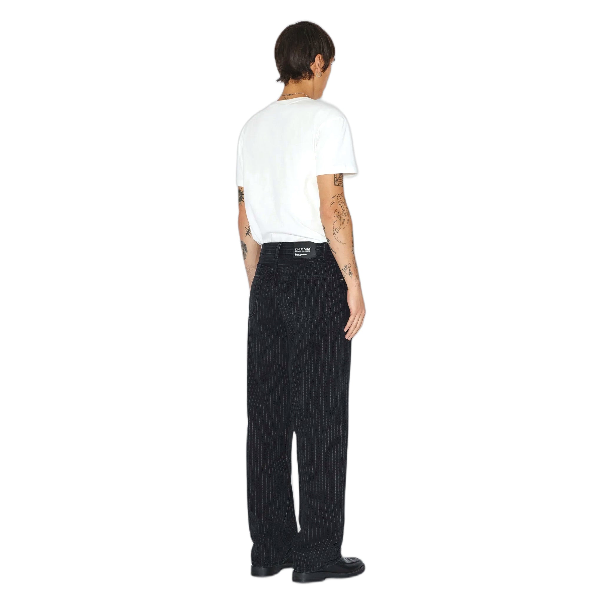 jeans dr denim omar relaxed pleated - washed black pinstripe