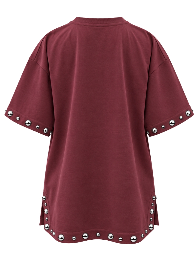 Camiseta Apaperkid con clavos en las mangas