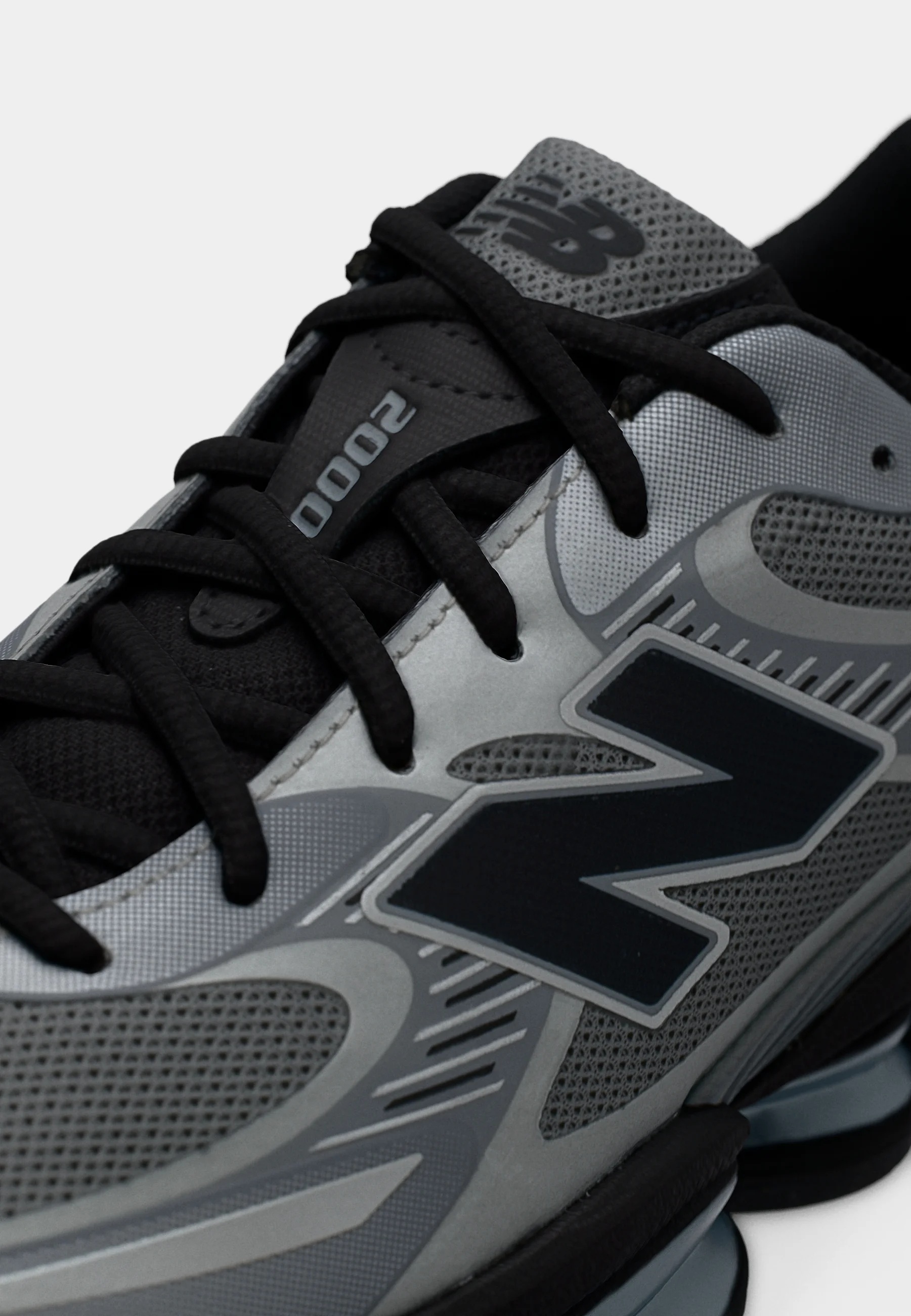 Zapatillas de hombres New Balance abzorb 2000 gris plata
