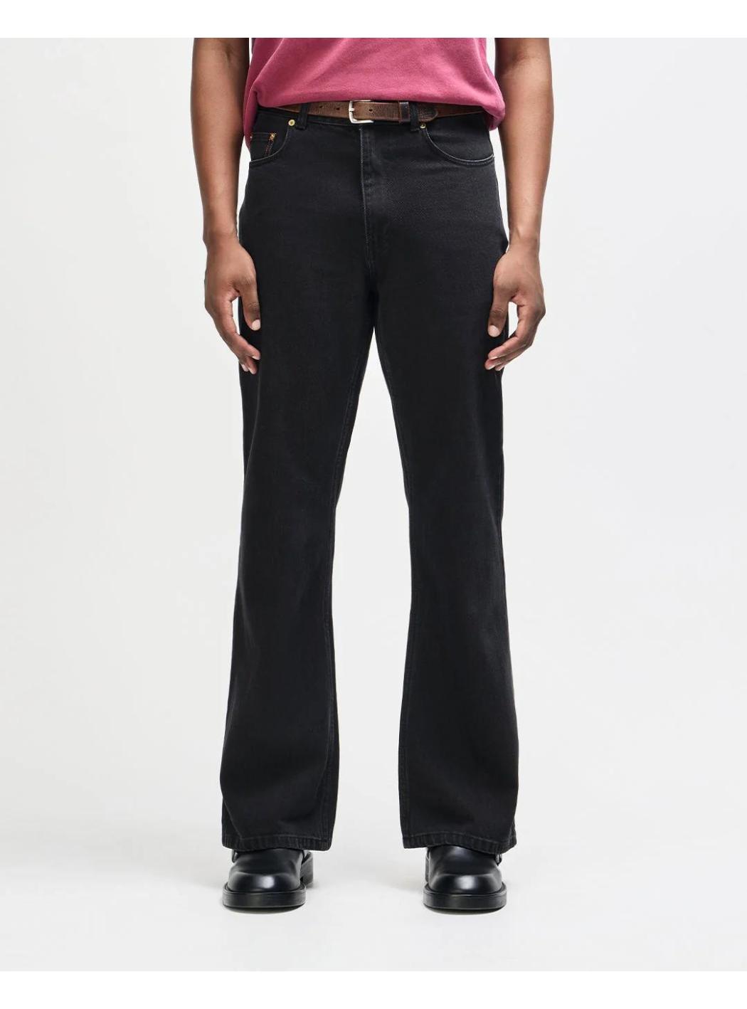 curve line bootcut jean